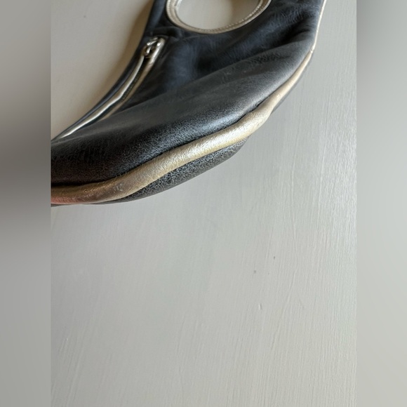 Arza Clutch - Picture 4 of 8